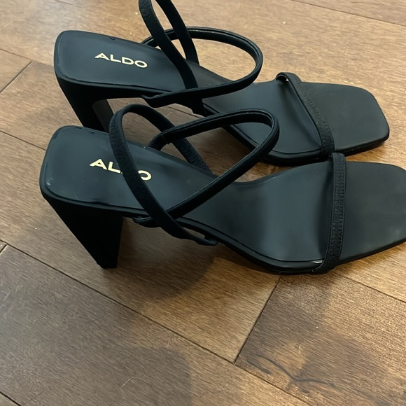 Aldo Okurra Black Strappy Sandals Size 8 - Picture 6 of 14